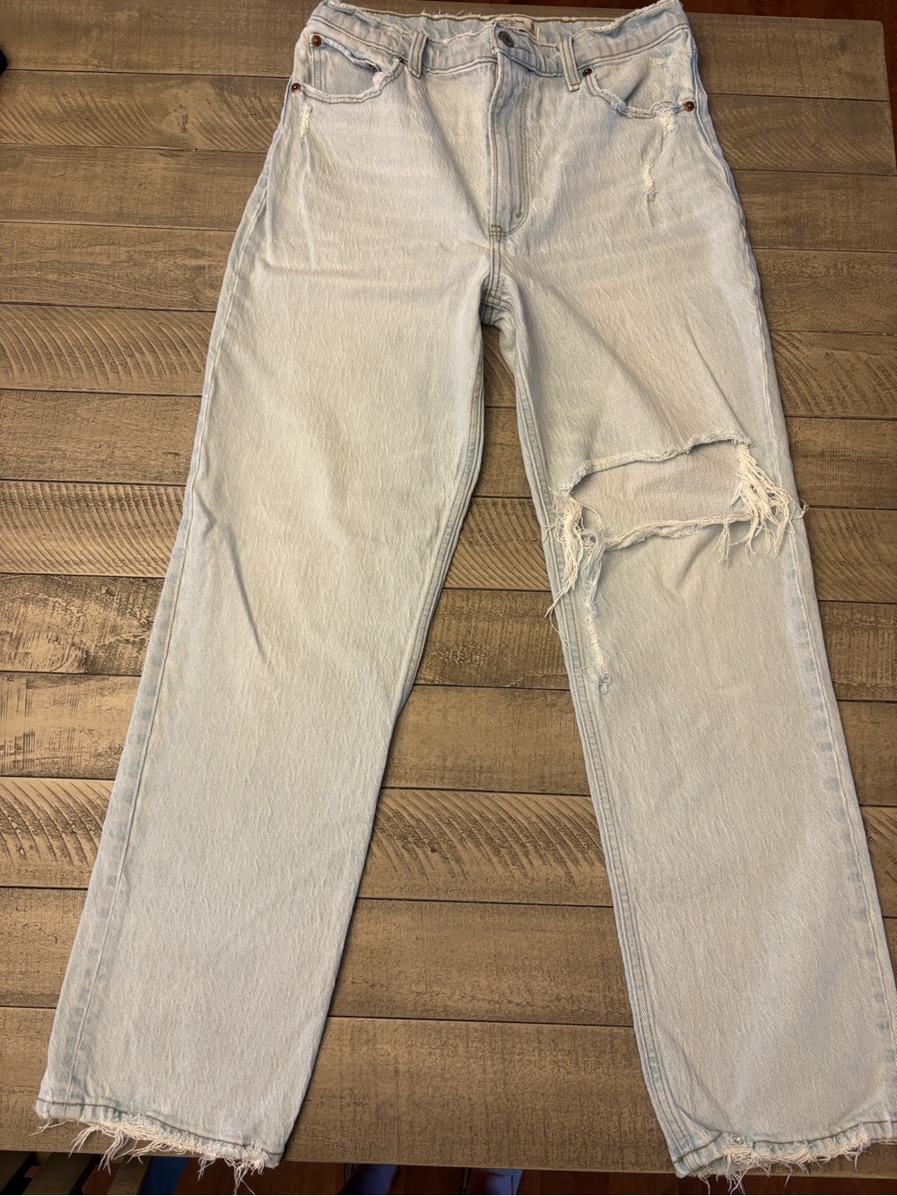 Abercrombie & Fitch Light Blue Ultra High Rise '90s Straight Jeans